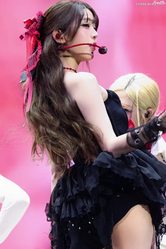Jang Won-young  장원영 WONYOUNG photo 3 of 5846