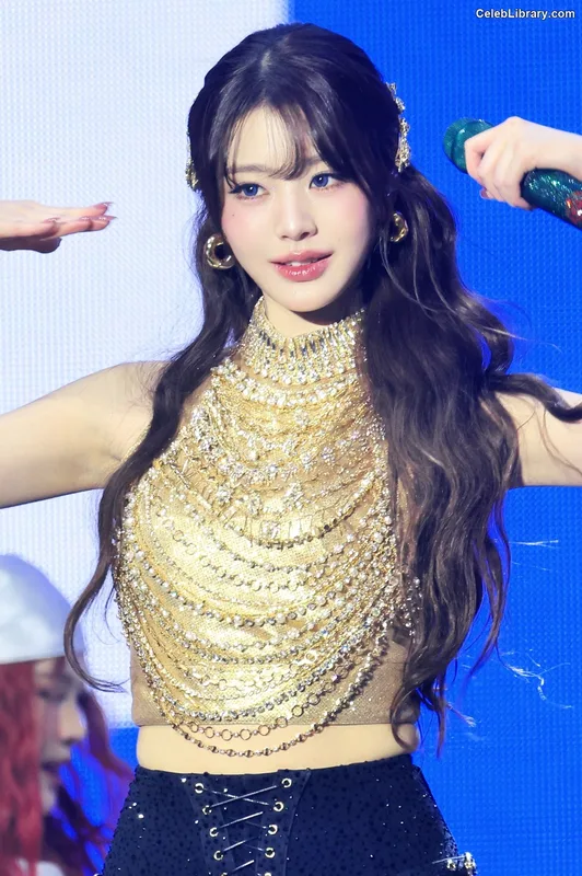 Jang Won-young  장원영 WONYOUNG photo 5 of 5846