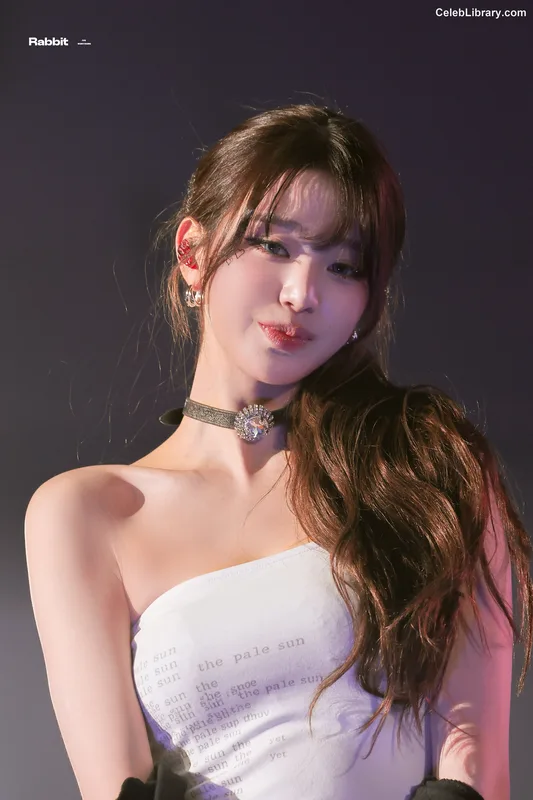 Jang Won-young  장원영 WONYOUNG photo 8 of 5846