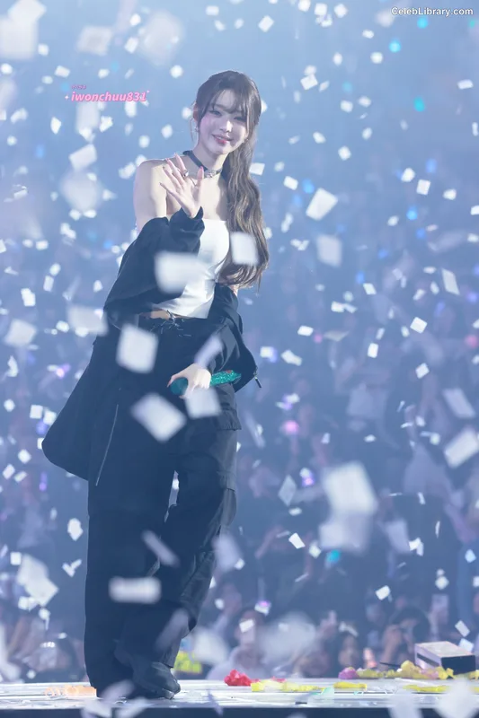 Jang Won-young  장원영 WONYOUNG photo 13 of 5846