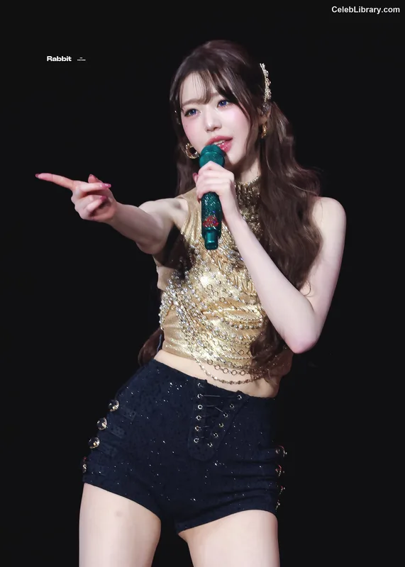 Jang Won-young  장원영 WONYOUNG photo 23 of 5846