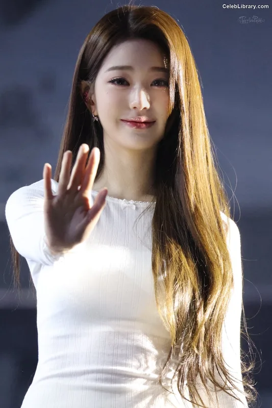 Jang Won-young  장원영 WONYOUNG photo 21 of 5846