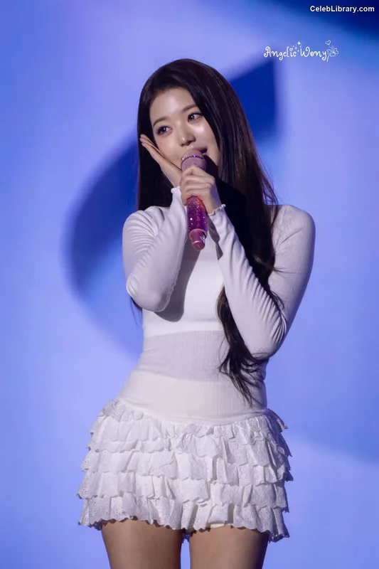 Jang Won-young  장원영 WONYOUNG photo 20 of 5846
