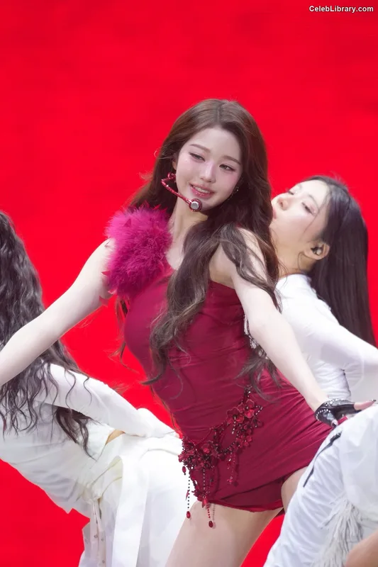 Jang Won-young  장원영 WONYOUNG photo 15 of 5846