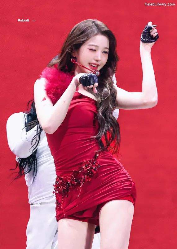 Jang Won-young  장원영 WONYOUNG photo 20 of 5846
