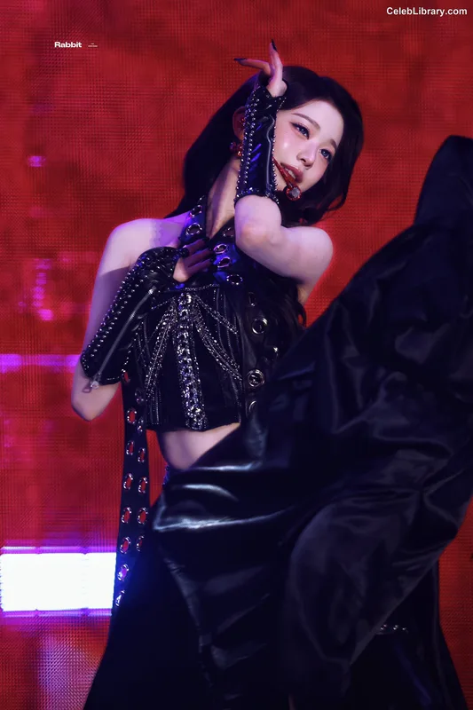 Jang Won-young  장원영 WONYOUNG photo 22 of 5846