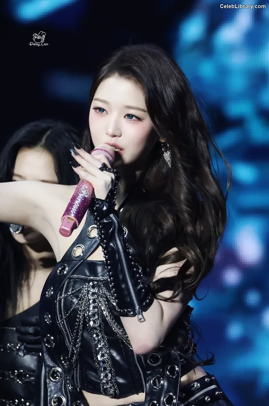 Jang Won-young  장원영 WONYOUNG photo 24 of 5846