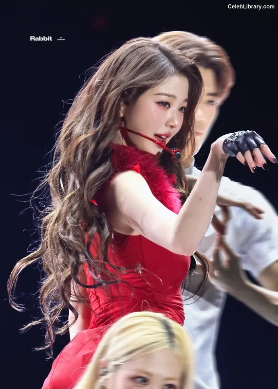 Jang Won-young  장원영 WONYOUNG photo 2 of 5846