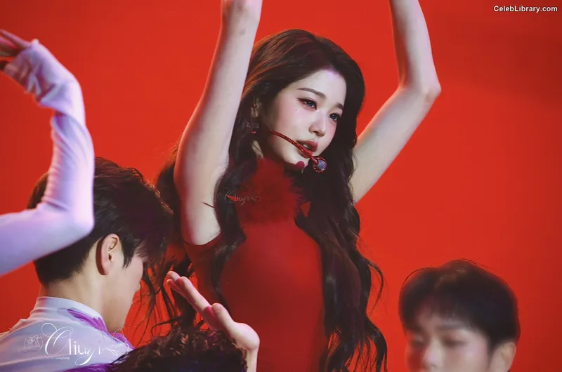 Jang Won-young  장원영 WONYOUNG photo 5 of 5846