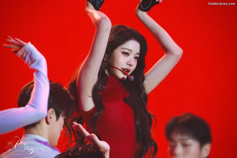 Jang Won-young  장원영 WONYOUNG photo 6 of 5846