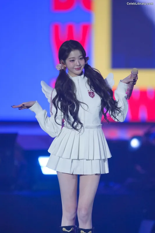Jang Won-young  장원영 WONYOUNG photo 7 of 5846