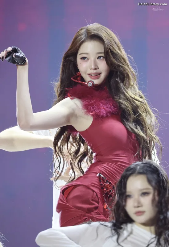 Jang Won-young  장원영 WONYOUNG photo 10 of 5846