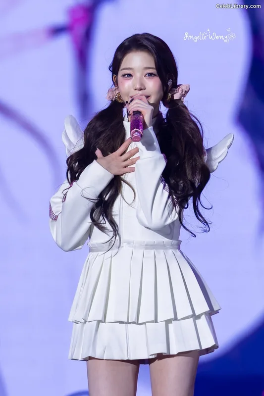 Jang Won-young  장원영 WONYOUNG photo 17 of 5846