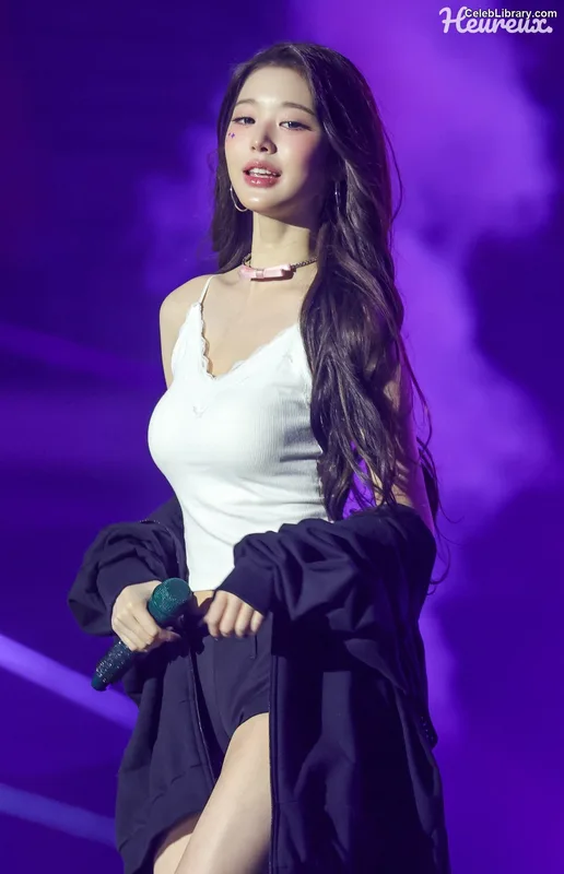 Jang Won-young  장원영 WONYOUNG photo 18 of 5846