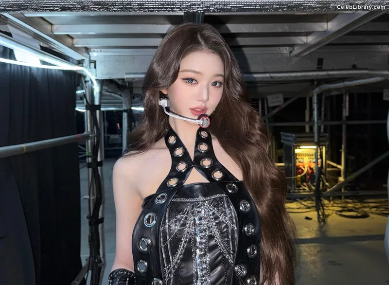 Jang Won-young  장원영 WONYOUNG photo 24 of 5846
