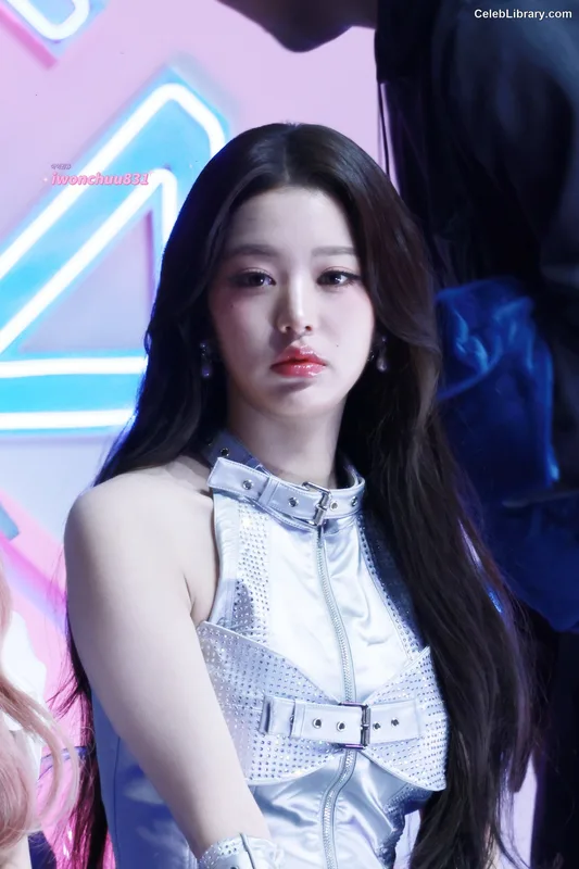 Jang Won-young  장원영 WONYOUNG photo 6 of 5846
