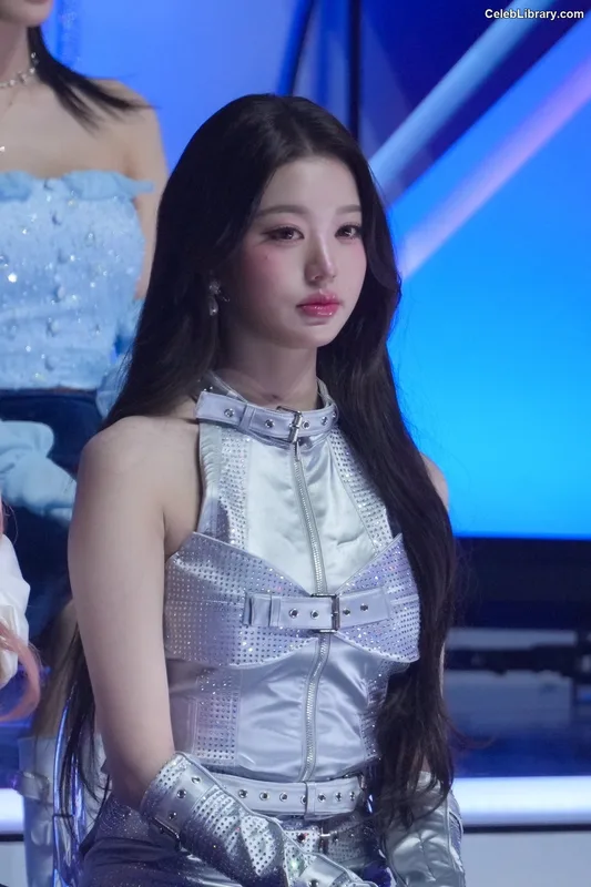 Jang Won-young  장원영 WONYOUNG photo 9 of 5846