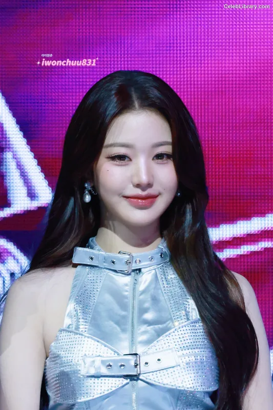 Jang Won-young  장원영 WONYOUNG photo 15 of 5846