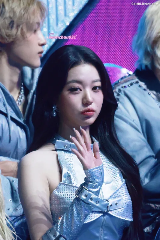 Jang Won-young  장원영 WONYOUNG photo 21 of 5846
