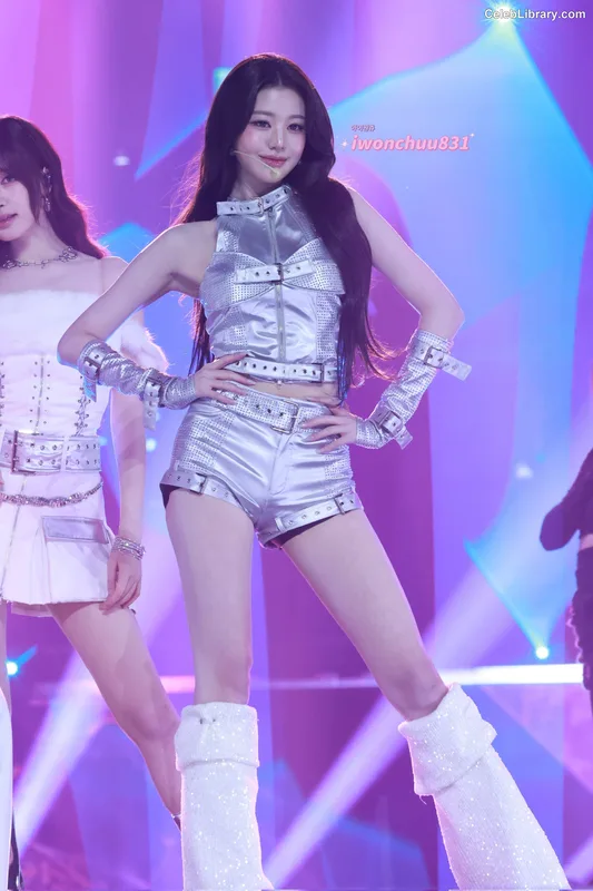 Jang Won-young  장원영 WONYOUNG photo 22 of 5846