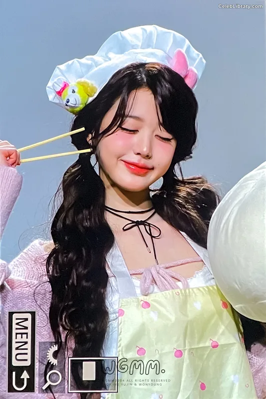 Jang Won-young  장원영 WONYOUNG photo 21 of 5846