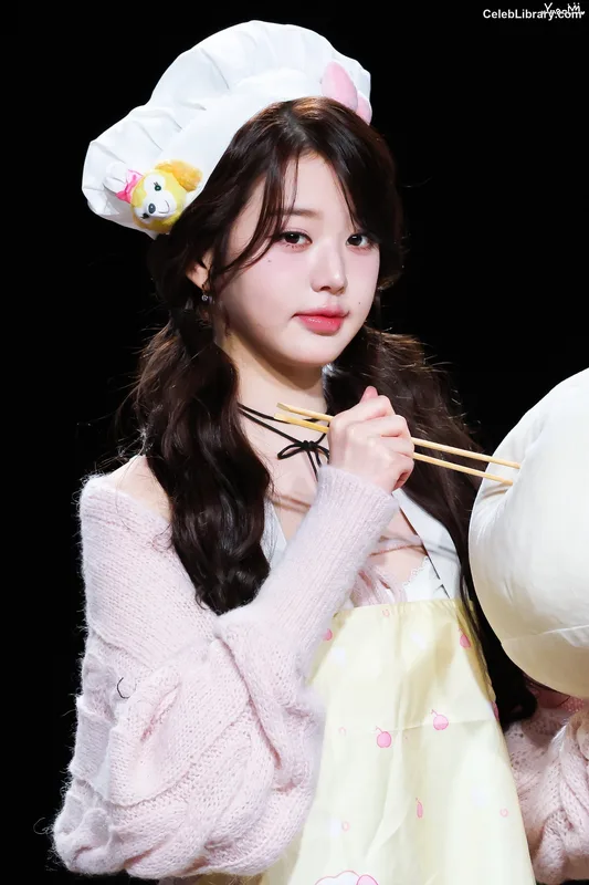 Jang Won-young 장원영 WONYOUNG photo 5 of 5846