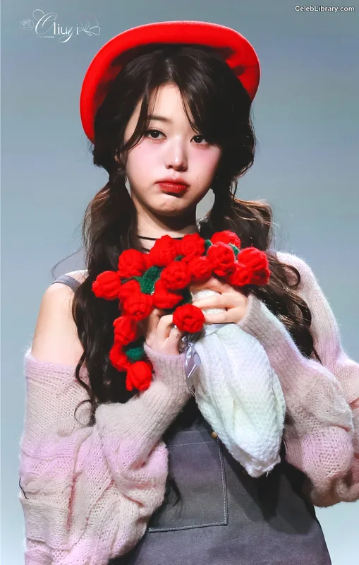 Jang Won-young 장원영 WONYOUNG photo 6 of 5846