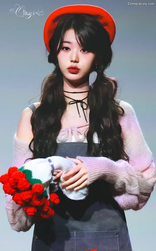 Jang Won-young 장원영 WONYOUNG photo 7 of 5846