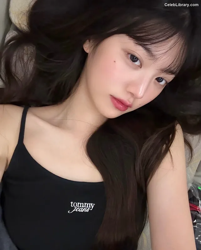 Jang Won-young 장원영 WONYOUNG photo 20 of 5846