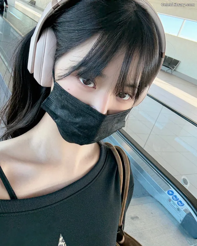 Jang Won-young 장원영 WONYOUNG photo 24 of 5846