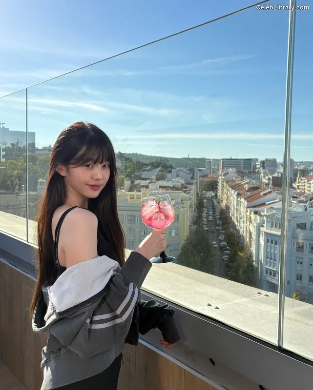 Jang Won-young 장원영 WONYOUNG photo 1 of 5846