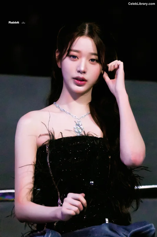 Jang Won-young 장원영 WONYOUNG photo 22 of 5846