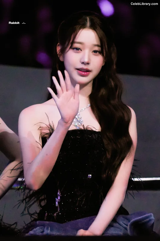 Jang Won-young 장원영 WONYOUNG photo 23 of 5846