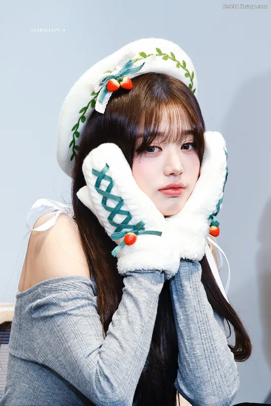 Jang Won-young  장원영 WONYOUNG photo 8 of 5846