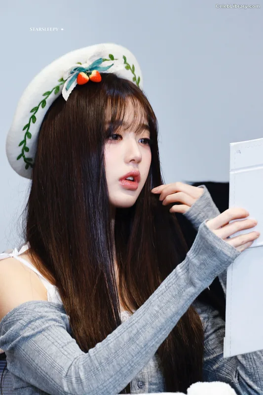 Jang Won-young  장원영 WONYOUNG photo 15 of 5846
