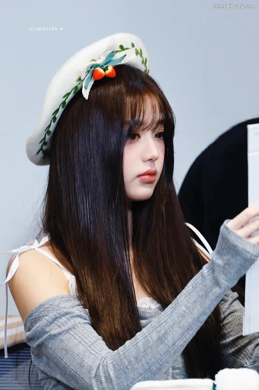 Jang Won-young  장원영 WONYOUNG photo 16 of 5846