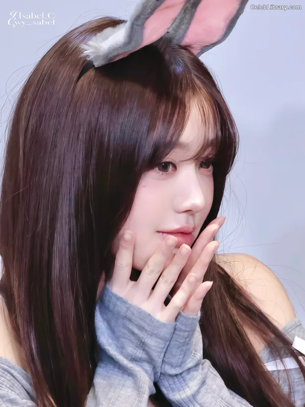 Jang Won-young  장원영 WONYOUNG photo 19 of 5846