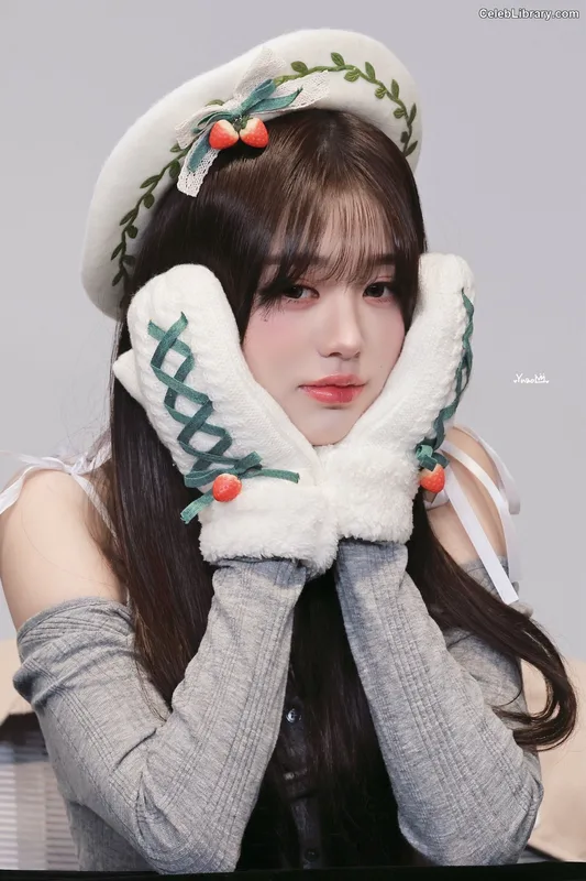 Jang Won-young  장원영 WONYOUNG photo 24 of 5846