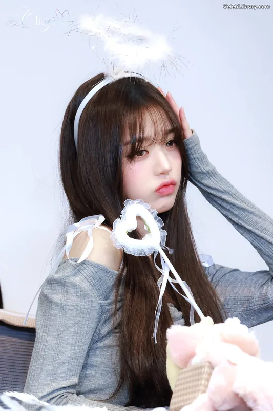 Jang Won-young  장원영 WONYOUNG photo 14 of 5846