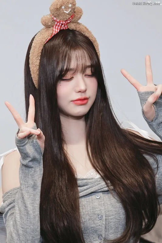 Jang Won-young  장원영 WONYOUNG photo 19 of 5846