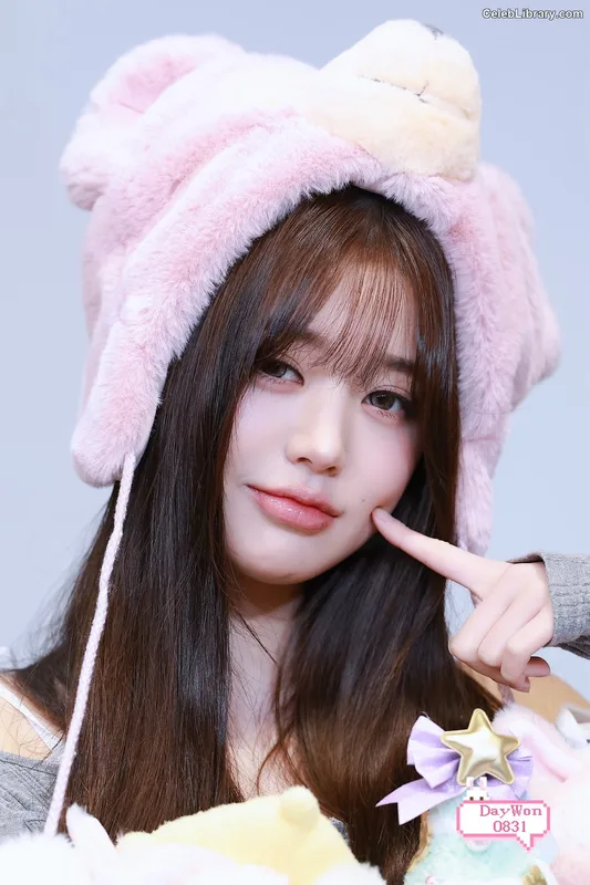 Jang Won-young  장원영 WONYOUNG photo 20 of 5846