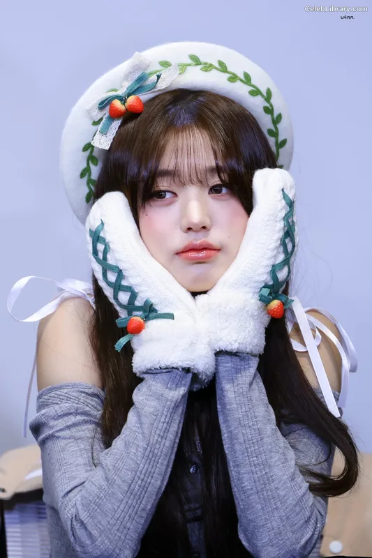 Jang Won-young  장원영 WONYOUNG photo 17 of 5846