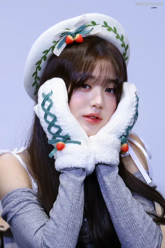 Jang Won-young  장원영 WONYOUNG photo 18 of 5846