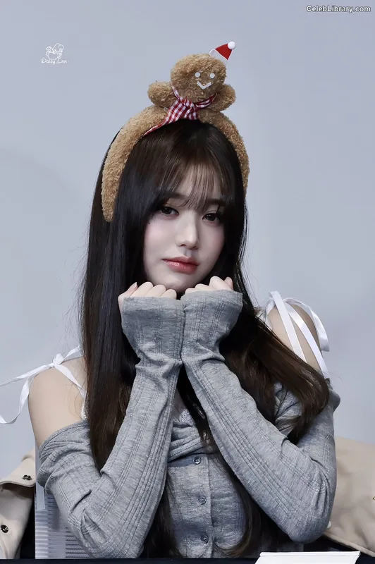 Jang Won-young  장원영 WONYOUNG photo 22 of 5846