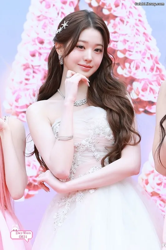 Jang Won-young  장원영 WONYOUNG photo 16 of 5846
