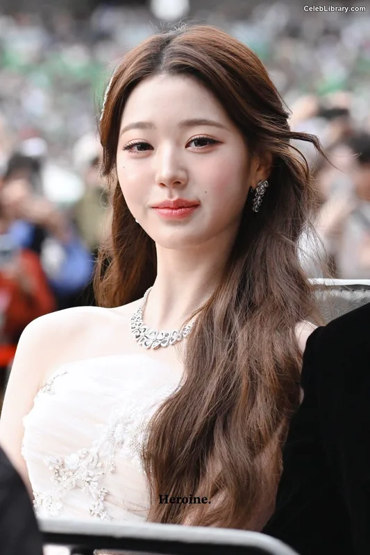Jang Won-young  장원영 WONYOUNG photo 6 of 5846