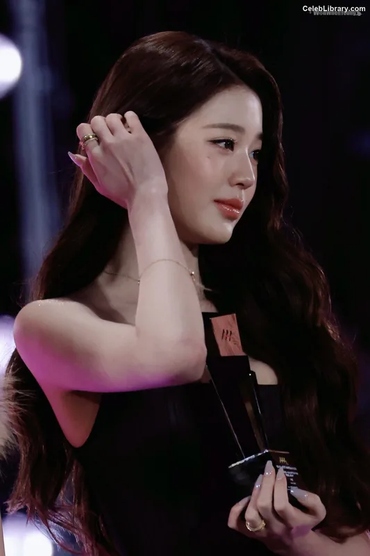 Jang Won-young  장원영 WONYOUNG photo 5 of 5846