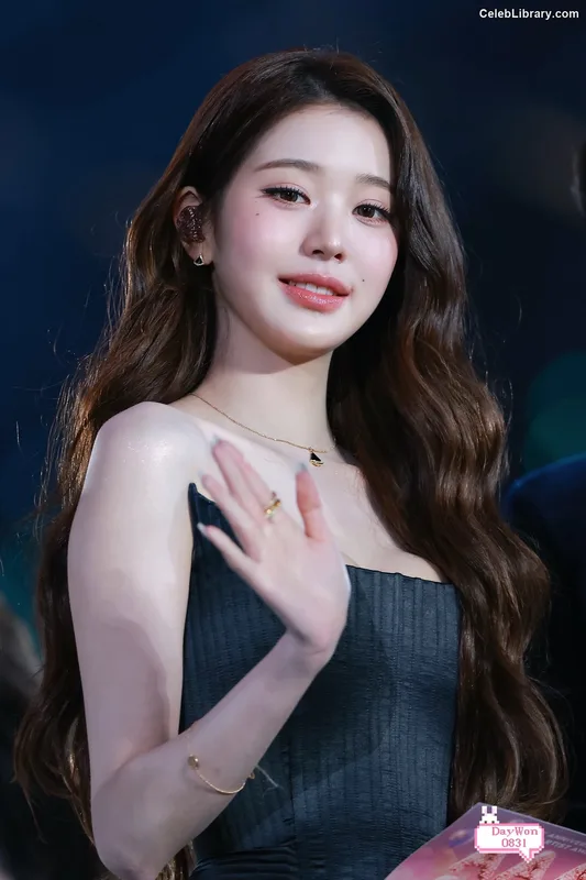 Jang Won-young  장원영 WONYOUNG photo 13 of 5846