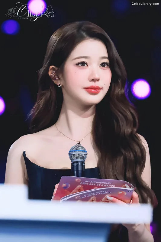 Jang Won-young  장원영 WONYOUNG photo 17 of 5846
