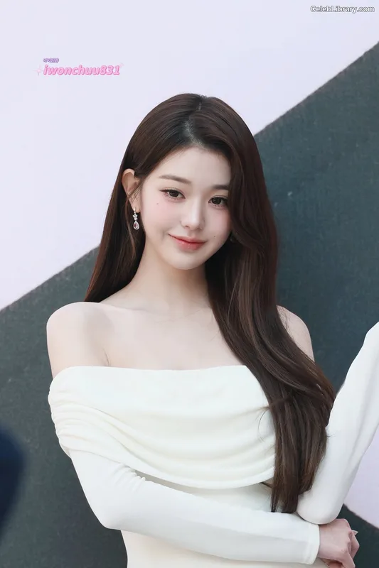 Jang Won-young  장원영 WONYOUNG photo 4 of 5846